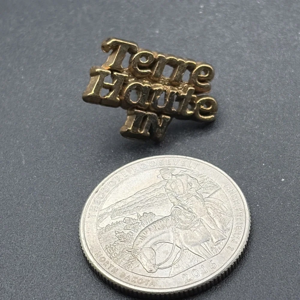 Terre Haute Indiana Gold Tone Lapel‎ Hat Pin